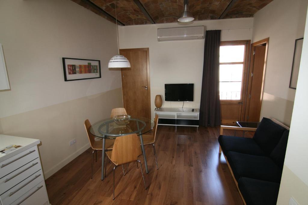 Apartamentos Atica Barcelona Habitación foto